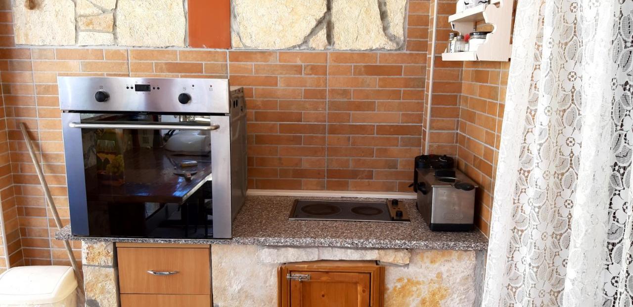 Apartment "Mislav" Горни Карин Екстериор снимка