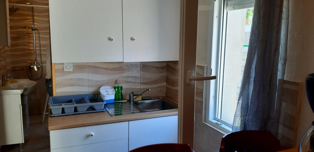 Apartment "Mislav" Горни Карин Екстериор снимка