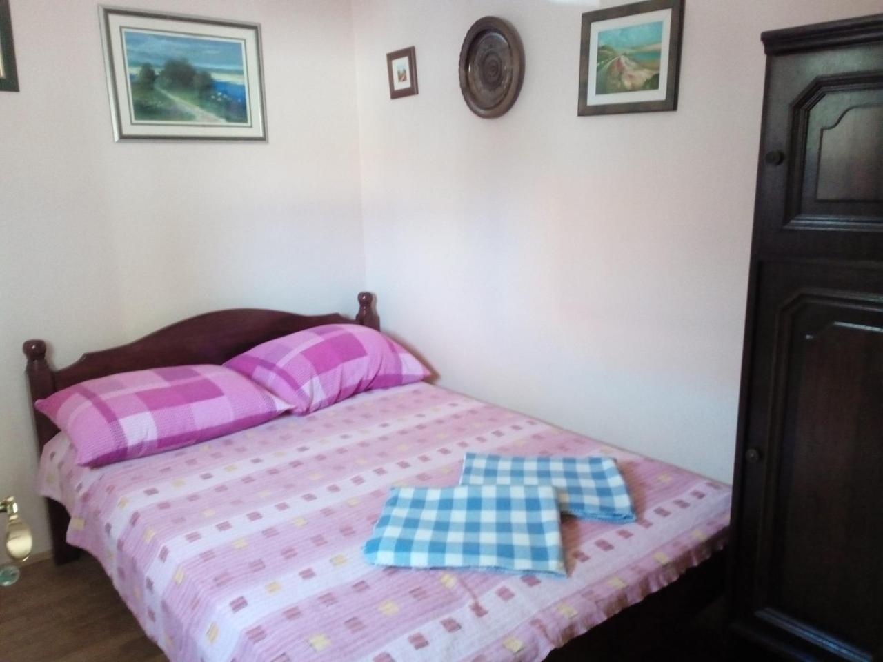 Apartment "Mislav" Горни Карин Екстериор снимка